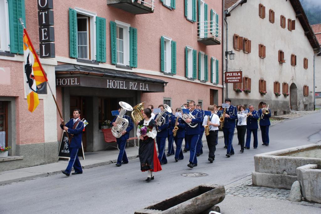 Hotel Piz Ela Bergun Ostrava Dış mekan fotoğraf