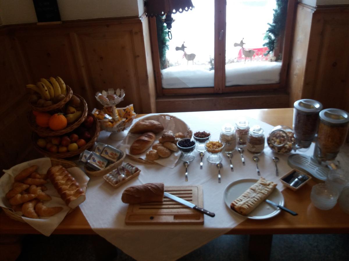 Hotel Piz Ela Bergun Ostrava Dış mekan fotoğraf